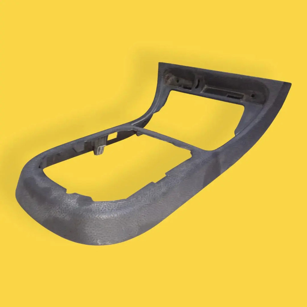 Bisel Central Chevrolet Hhr Usado Original 06-10 Gris Oscuro Ambos Lados