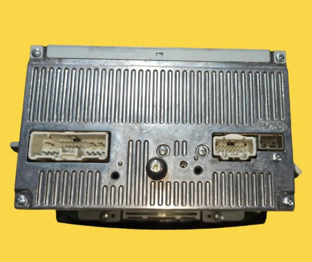 Estereo De Agencia Mazda3 10-13 Usado Original