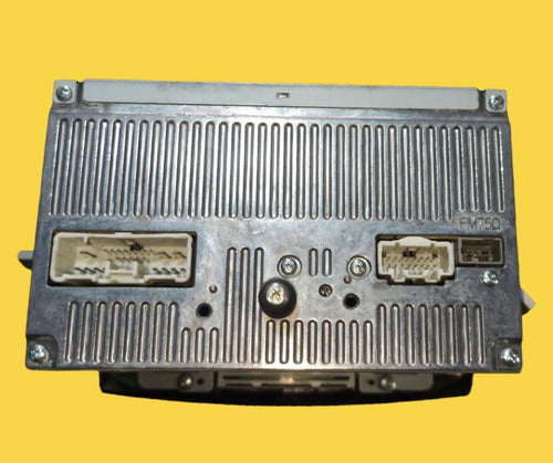 Estereo De Agencia Mazda3 10-13 Usado Original