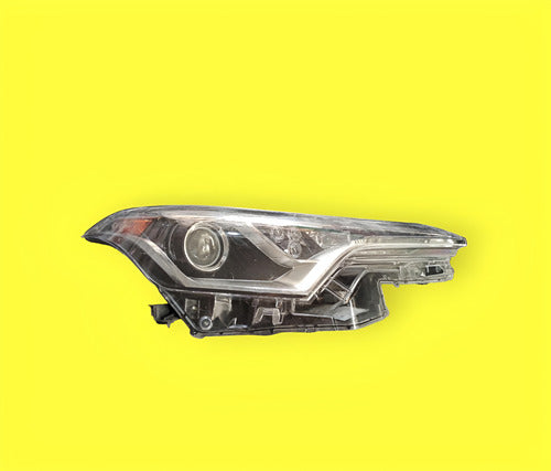 Faro Derecho Con Detalle Toyota Chr 17-19 Usado Original Derecho