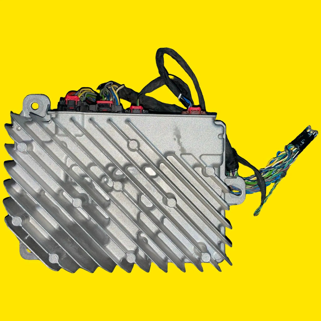 Amplificador Silverado/sierra/escalade/tahoe/suburban 18-23 Gris