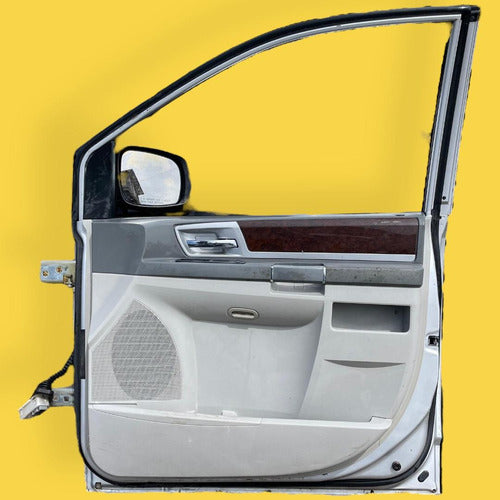 Puerta Delantera Derecha Town & Country, Caravan Orig. 08-16 Delantera Derecha Plateado