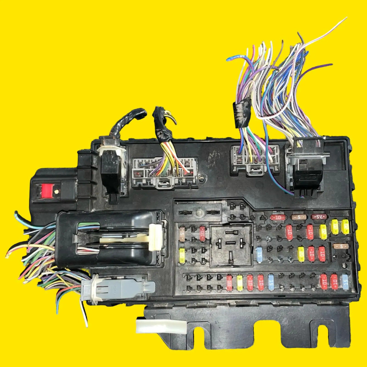Modulo Bcm Caja Fusibles Escape, Mariner 08-12 8l8t15604al