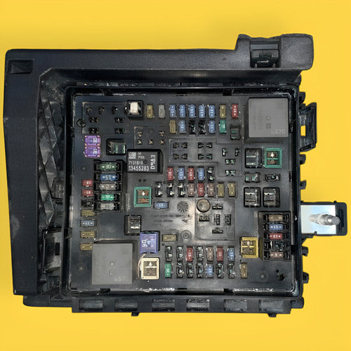 Caja Fusibles Gmc Acadia Usado Original 17-19 84155665