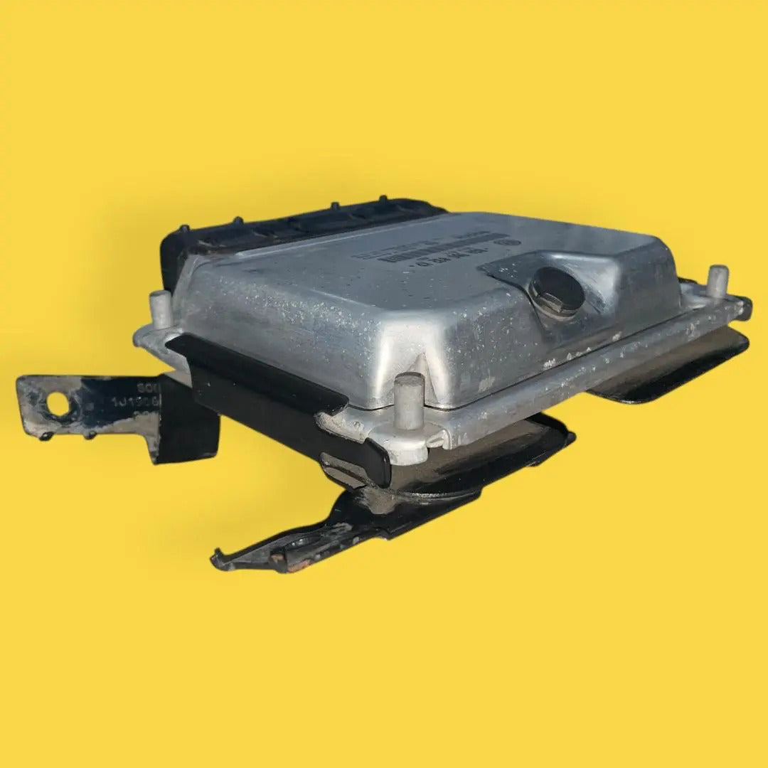 Computadora Motor Vw Jetta, Golf 2.0/1.8 98-13 06a906032kp
