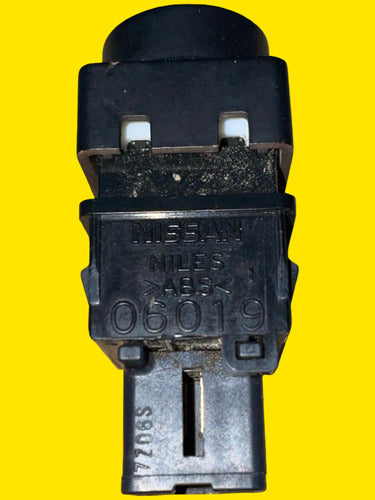 Switch Botón Intermitentes Nissan Sentra Usado Orig. 07-12 Negro