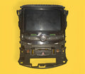 Estereo Pantalla Con Bisel Central Chevrolet Trax 17-20  Negro