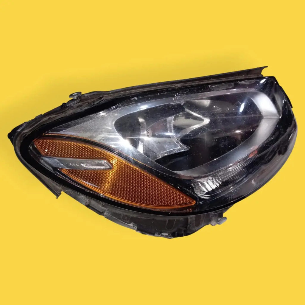Faro Derecho Para Mercedes Clace C Usado Original 15-18 Derecho