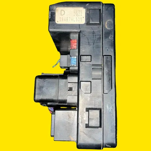 Caja Fusiles Ipdm Altima, Infiniti G35 Orig 02-06 284b7al505