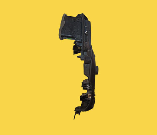 Estéreo Pantalla Con Consola Chevrolet Silverado 20-23 Orig. Negro