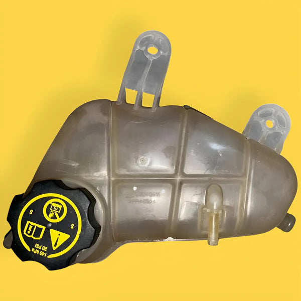 Deposito Anticongelante Chevrolet Sonic Orig. 12-18 95048411