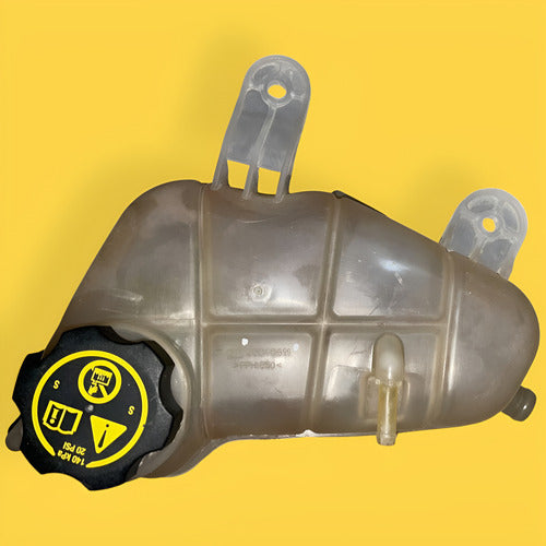 Deposito Anticongelante Chevrolet Sonic Orig. 12-18 95048411