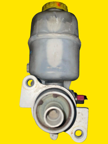 Bomba Frenos Con Deposito Jeep Liberty Usado Original 02-07