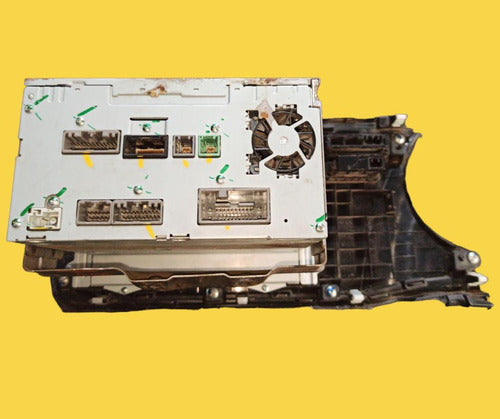Estereo Pantalla Honda City 13-18 Usado Original Negro