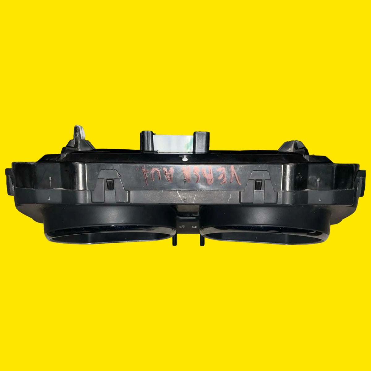 Clúster Velocímetro Nissan Versa Autm. Usado Orig. 12-19 Negro