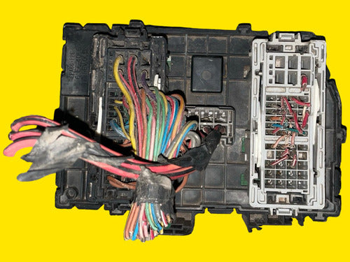 Caja Fusibles Chevrolet Equinox Usado Orig. 04-09 25886119