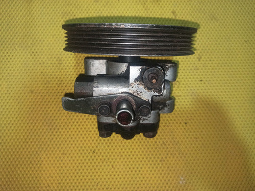 Bomba Direccion Hidraulica Kia Optima 00-06 Usado Original