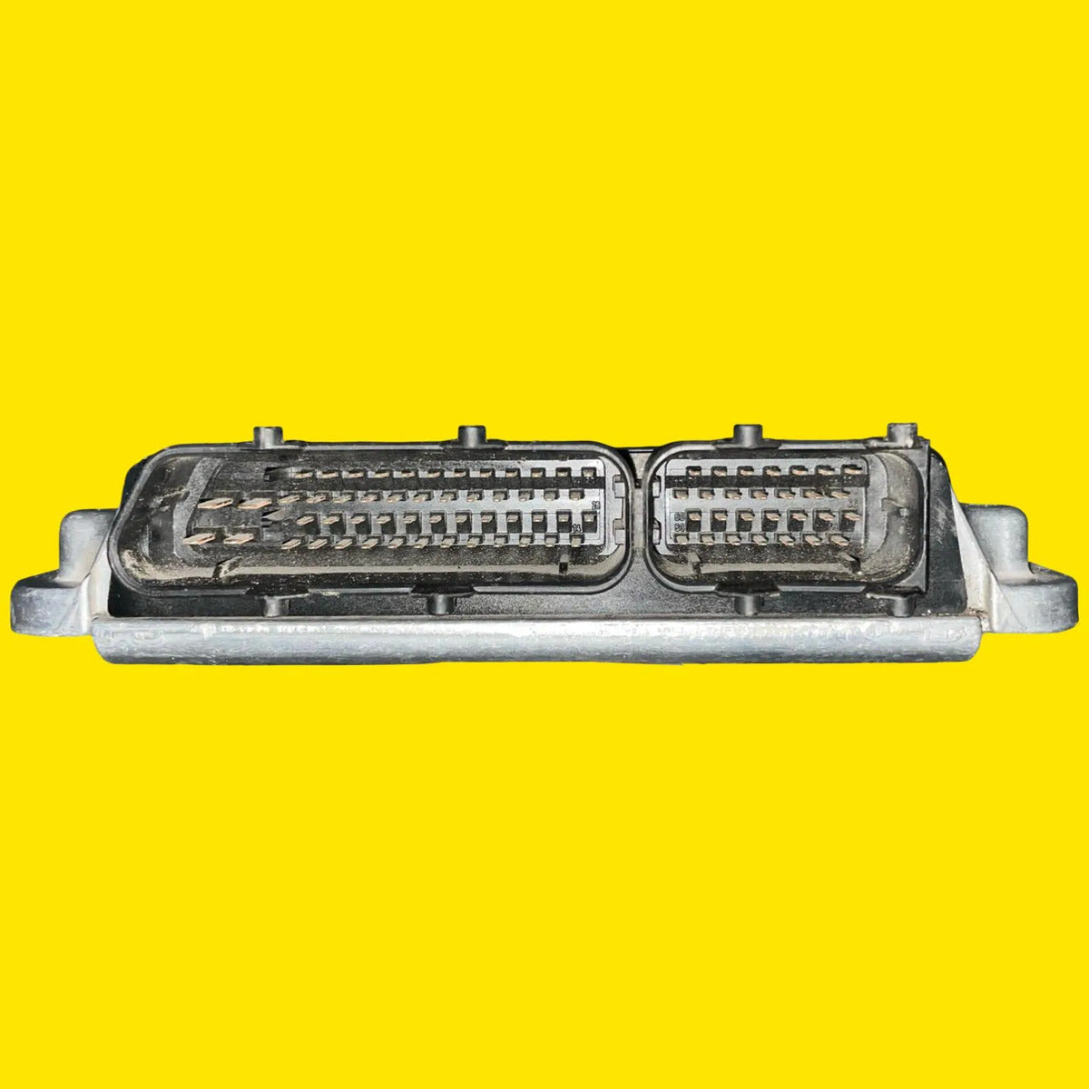 Computadora Motor Vw Vento/polo 1.6 Std 13-22 03c906014gb