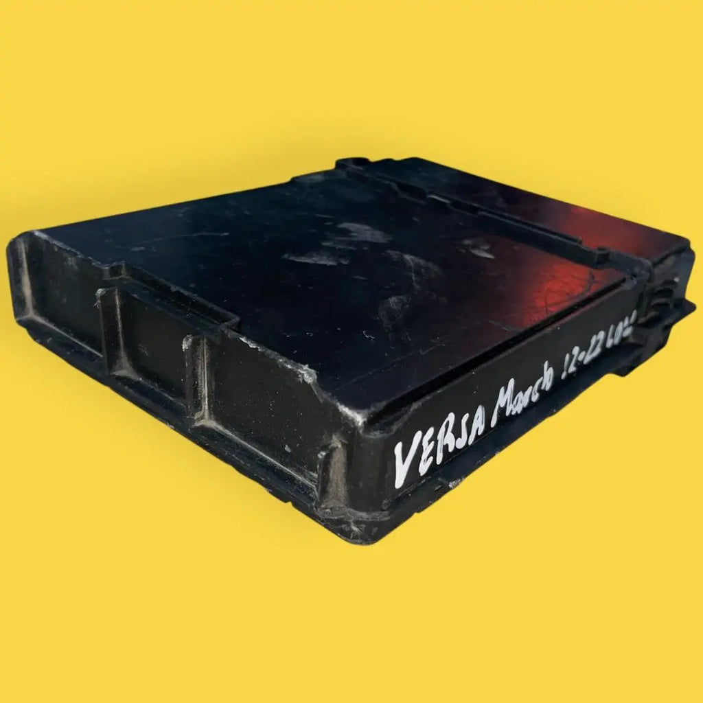 Caja Fusibles Ipdm Versa, March Usado Orig. 12-22 284b71ha3a