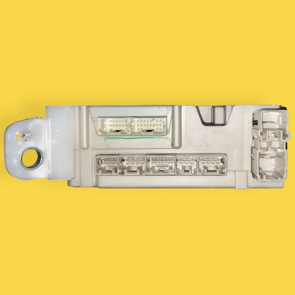 Caja Fusibles Bcm Toyota Hilux Usado Orig. 16-22 892210k051