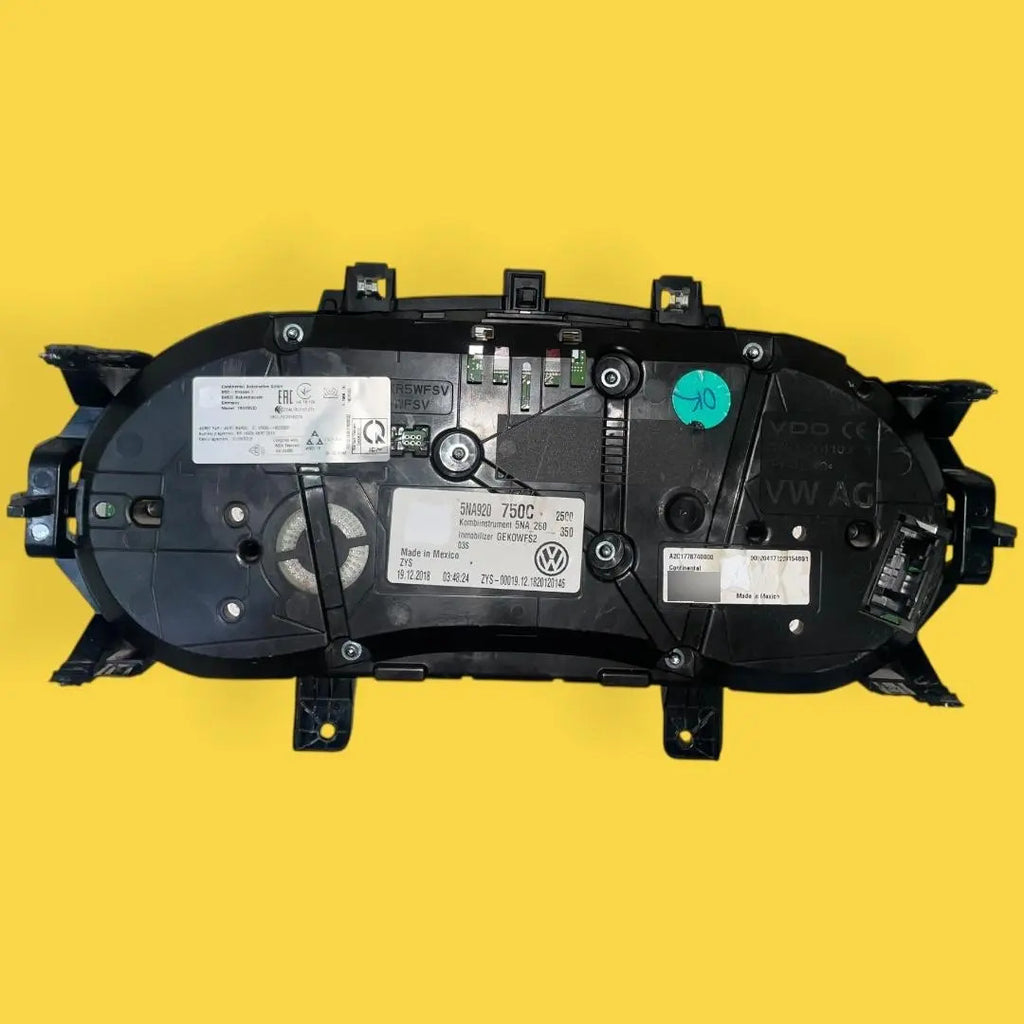 Clúster Velocímetro Vw Tiguan Usado Orig. 18-20 5na920750c Negro