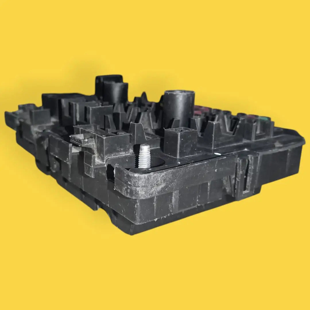 Caja Fusibles Express, Savana Usado Original 03-07 15930142