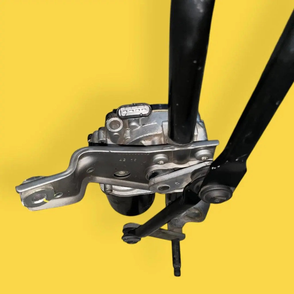 Mecanismo Motor Limpiaparabrisas Mercedes Cla/gla Orig 15-19