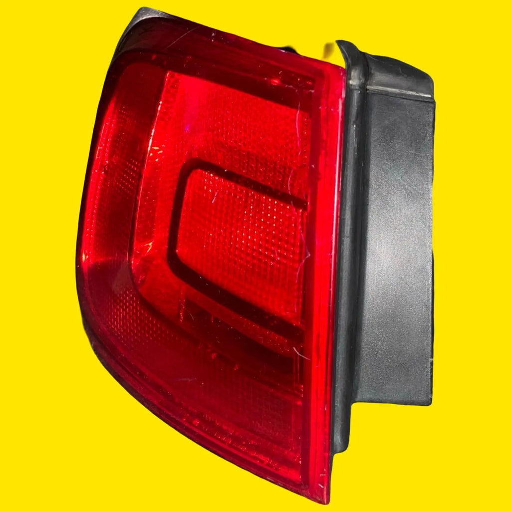 Calavera Izquierda Volkswagen Jetta Mk6 Usado Taiwan 11-18 Izquierdo/conductor Rojo