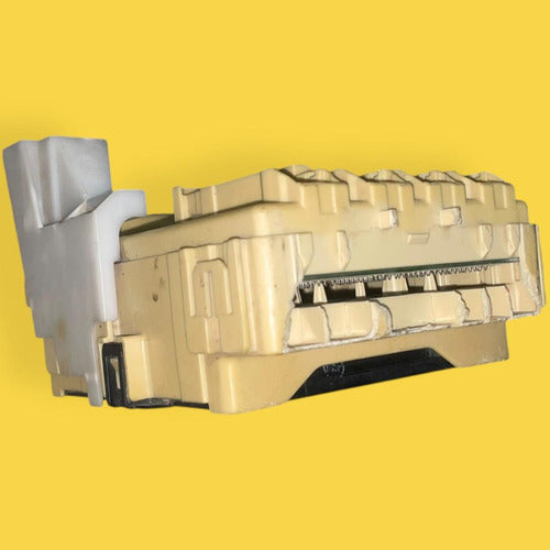 Modulo Caja Fusibles Toyota Rav4 Usado Orig 16-20 827300r101