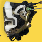 Chapa Puerta Del. Izq. Mitsubishi Outlander Original 03-06