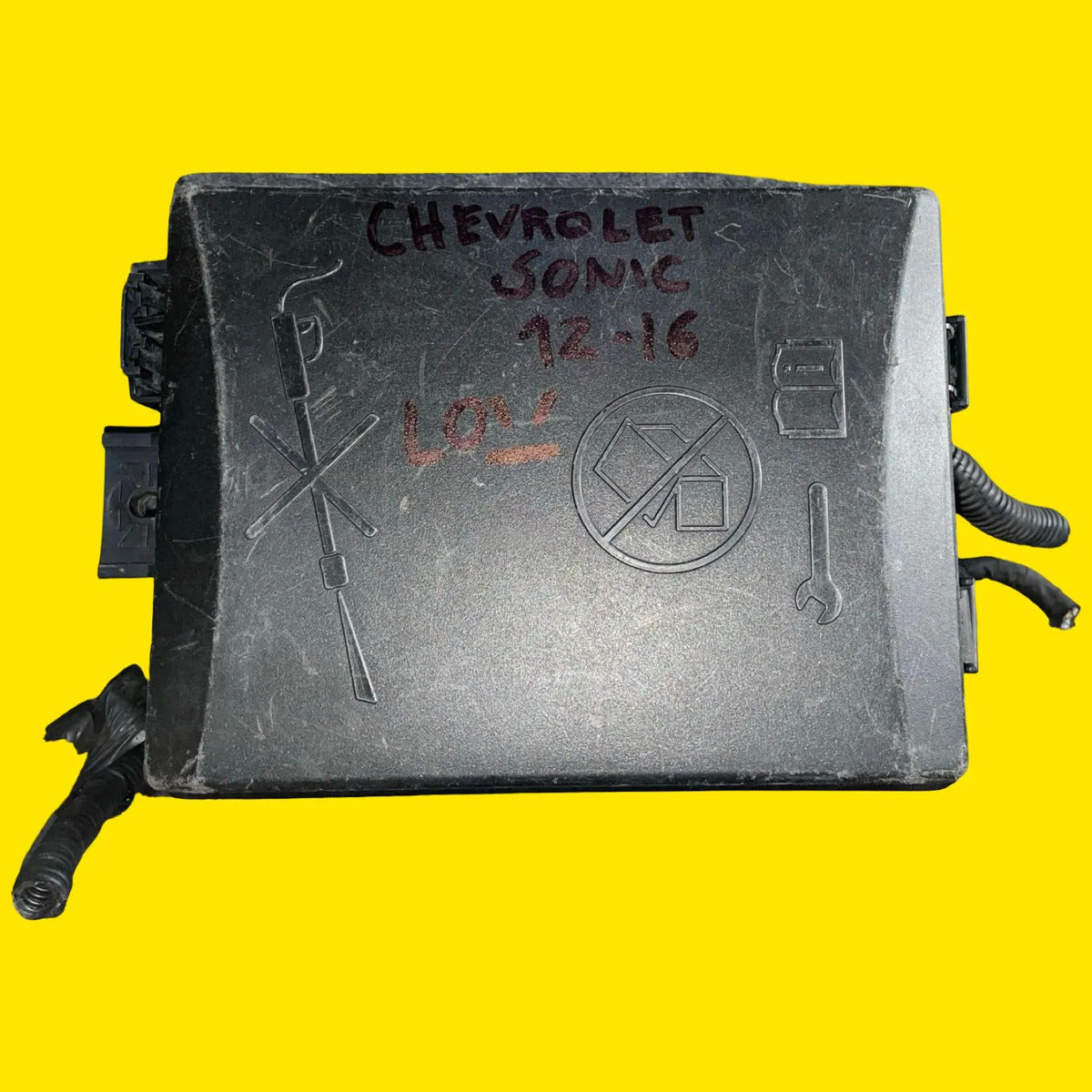 Caja Fusiles Chevrolet Sonic Usado Orig. 12-16 95462803