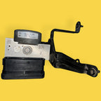 Modulo Abs Ford Mustang Usado Original 19-23 Kr3c2b373ab Negro