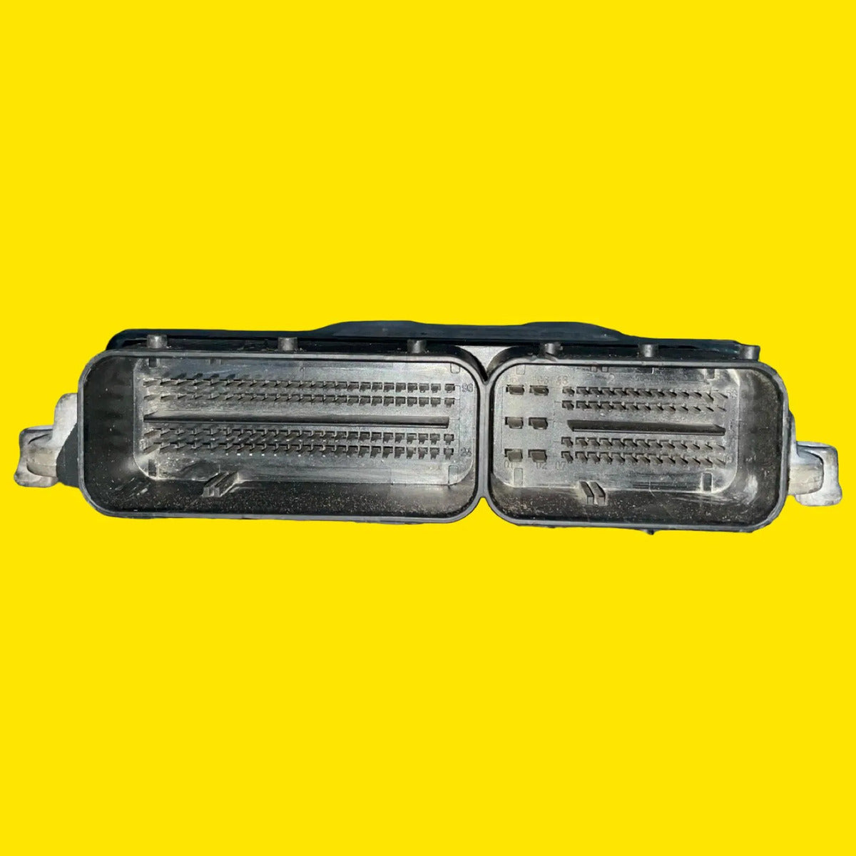 Computadora Motor Ford Focus 2.0 Autm. 12-14 Cm5a12a650kj