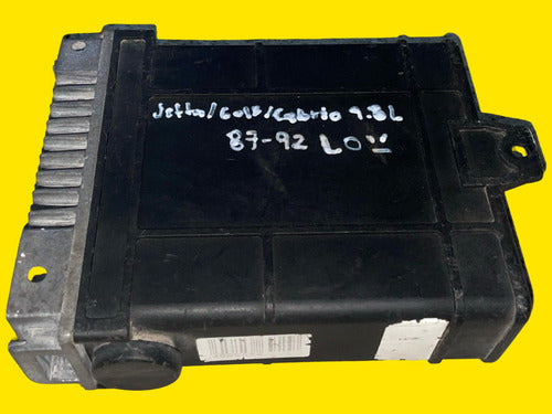Computadora Motor Vw Jetta, Golf, Cabrio 1.8 037906022at