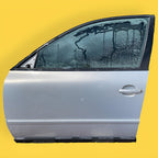 Puerta Delantera Izquierda Vw Passat Usada Original 98-05 Delantera Izquierdo Plateado
